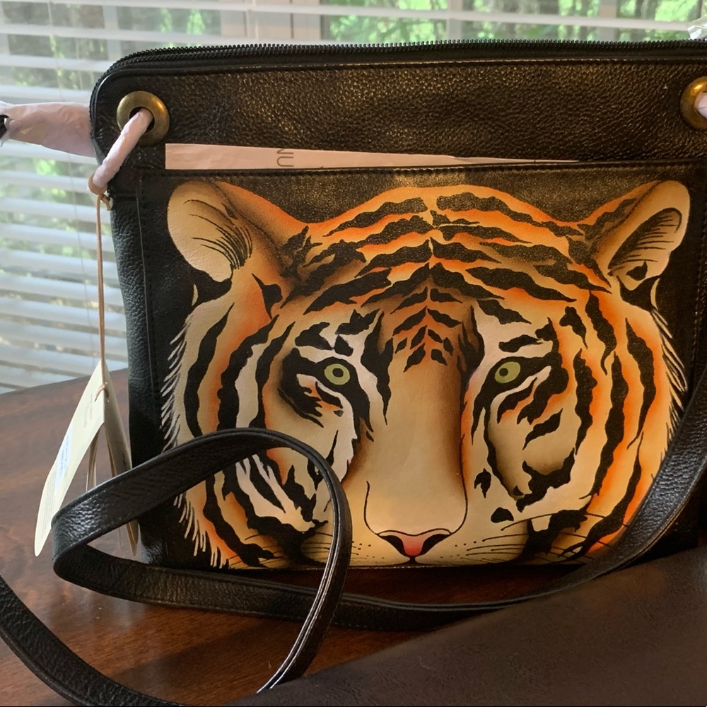 Anuschka cross body bag with RFID